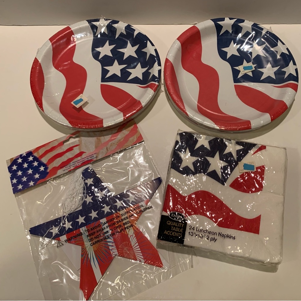 NWT LOT OF PATRIOTIC SUPPLIES.